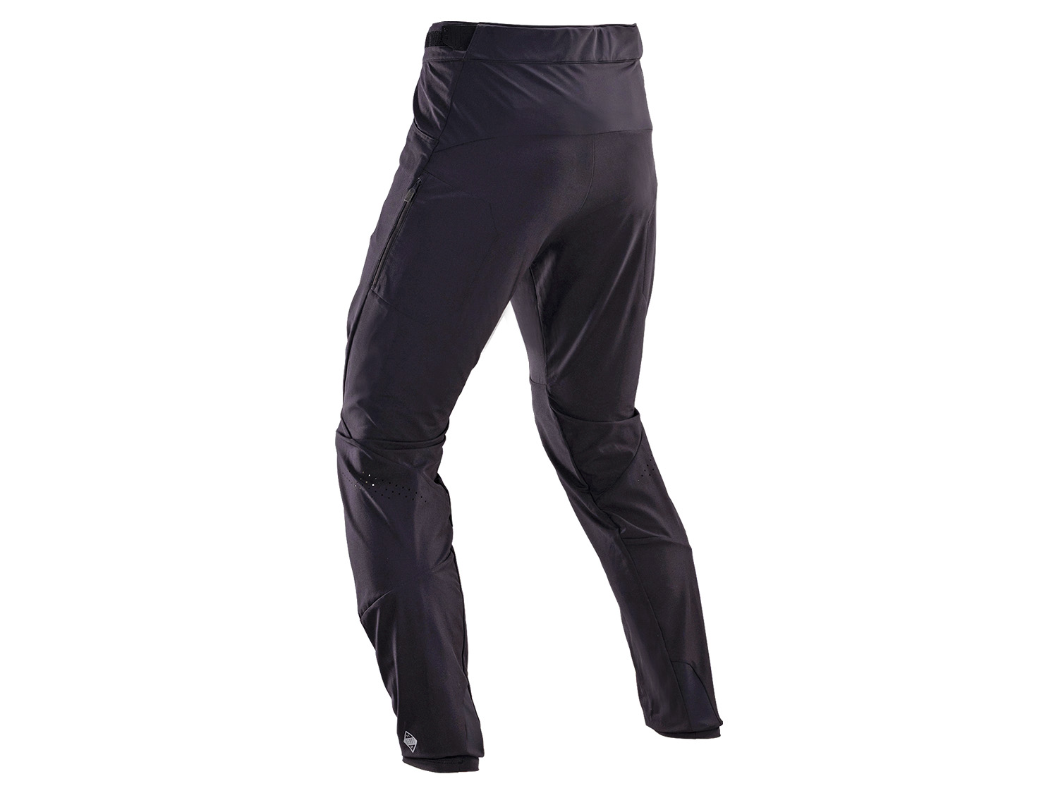 Leatt_Trail2_LE-PAN-2612_GhostBlack (2).png