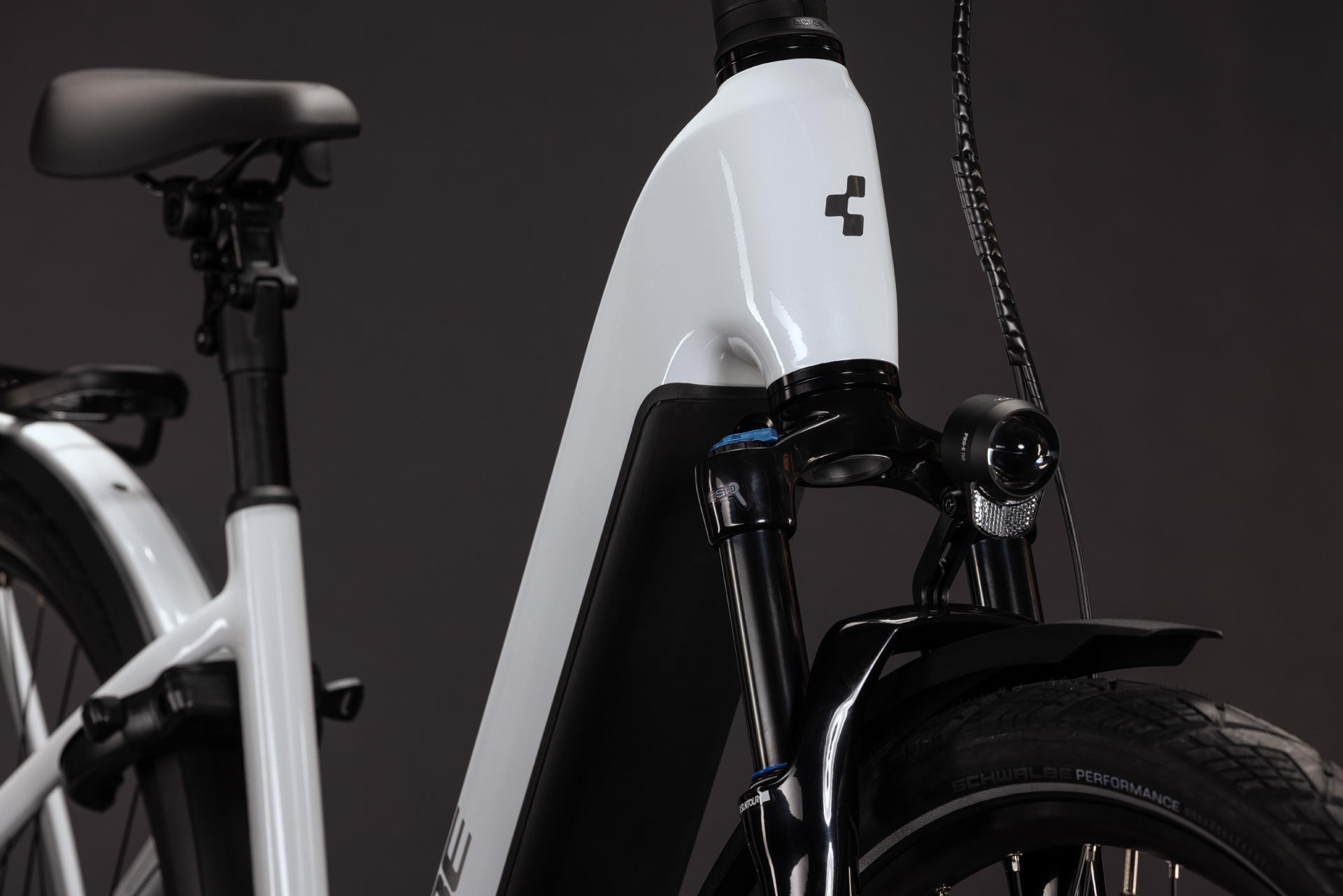 Kathmandu Hybrid Deluxe Pro 800 metallicwhite´n´chrome Easy Entry