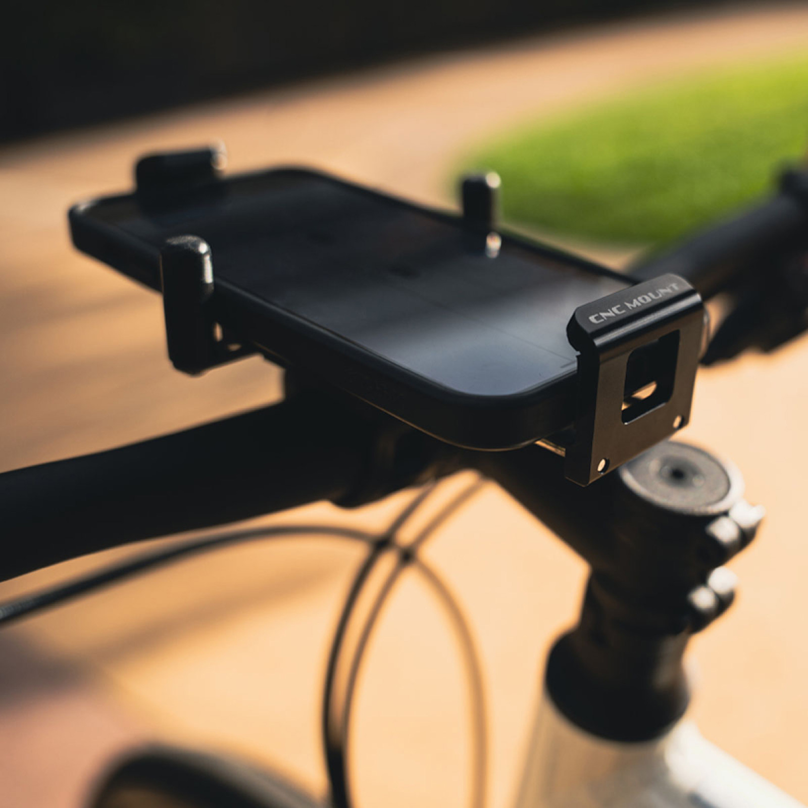 Lezyne 1-PH-CNCPHMT-V104 20163839 CNC Smartphonehalterung  (7).jpg