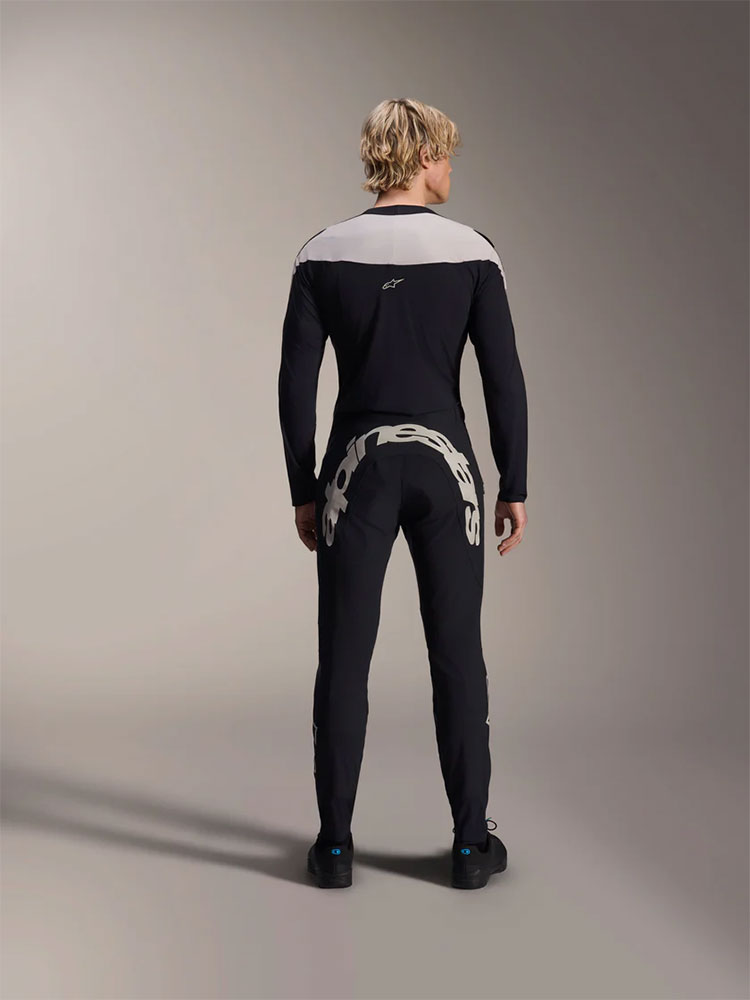 Alpinestars_1720825_Supra_Melt_MTB Hose (3).jpg