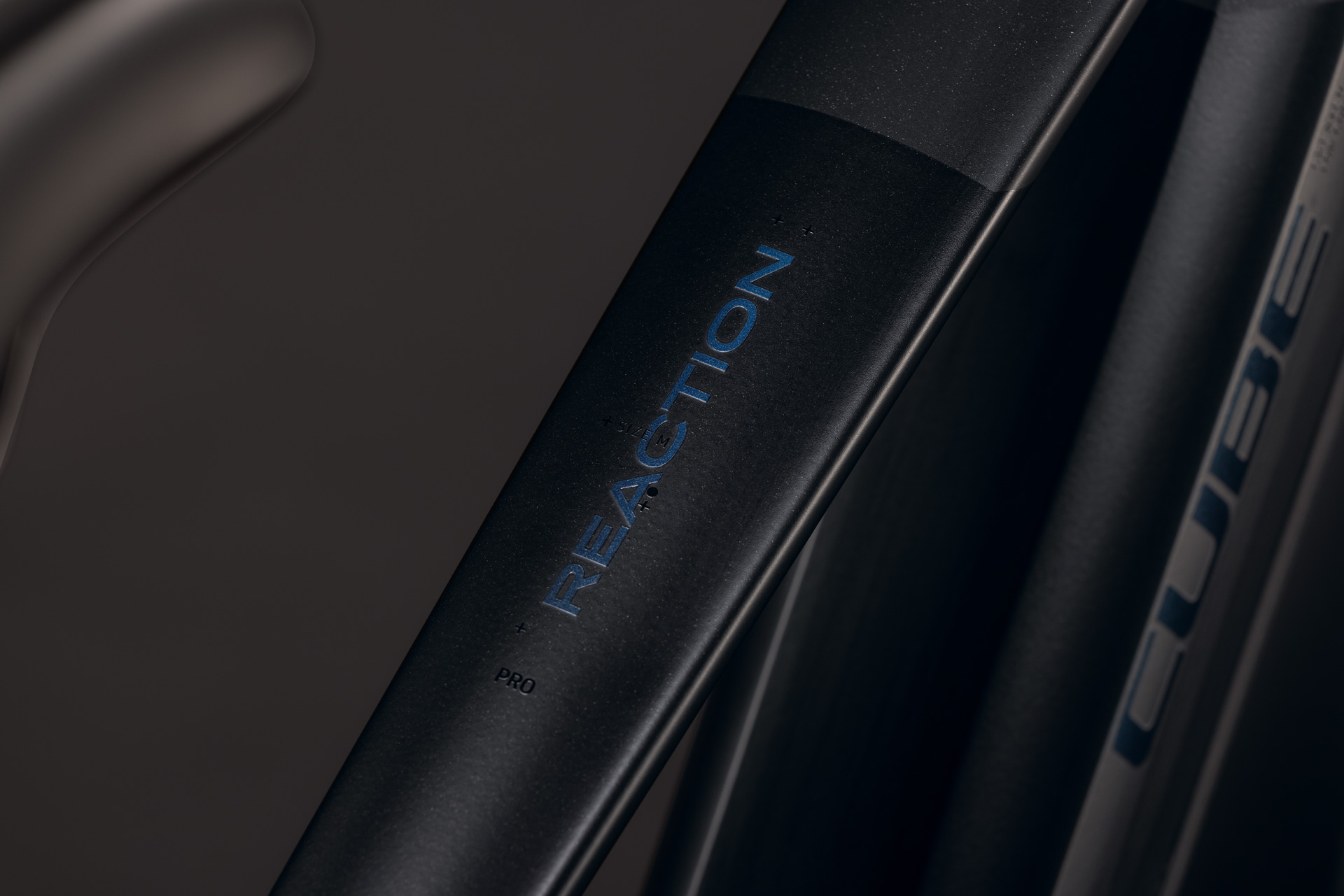 Reaction Hybrid Pro 800 FE silverdust´n´prism