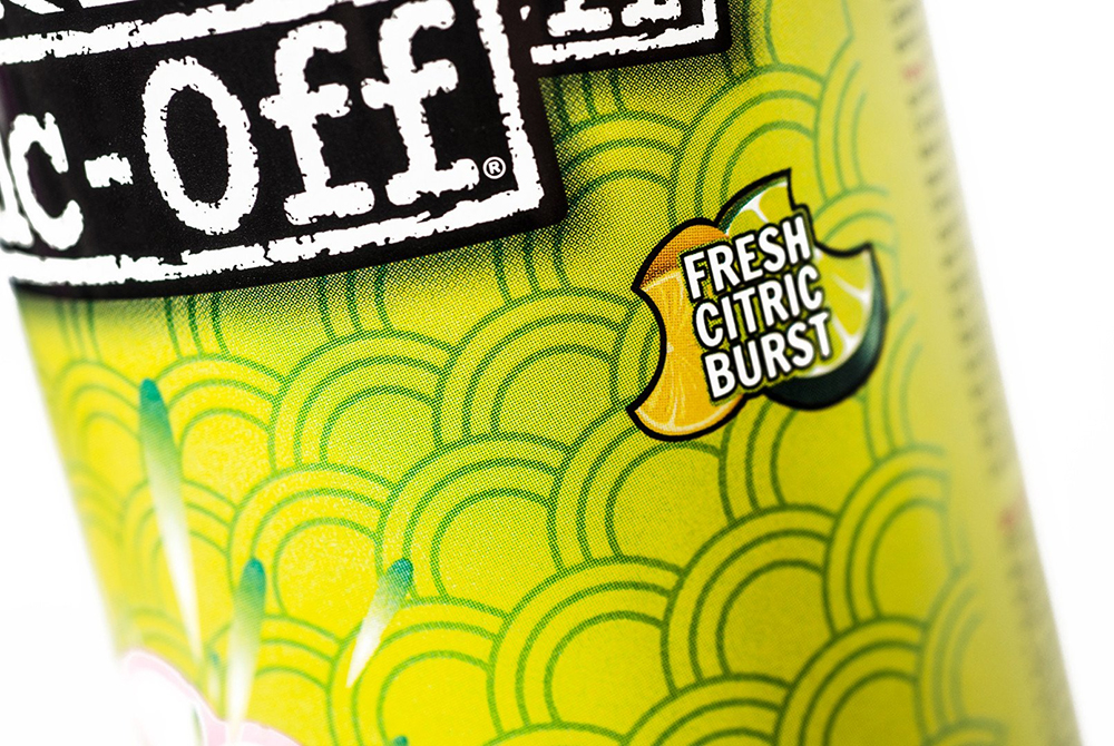 Muc_Off_Helmet-Foam-Fresh-Reinigungsschaum-400ml_MU-CAR-0199_d.jpg