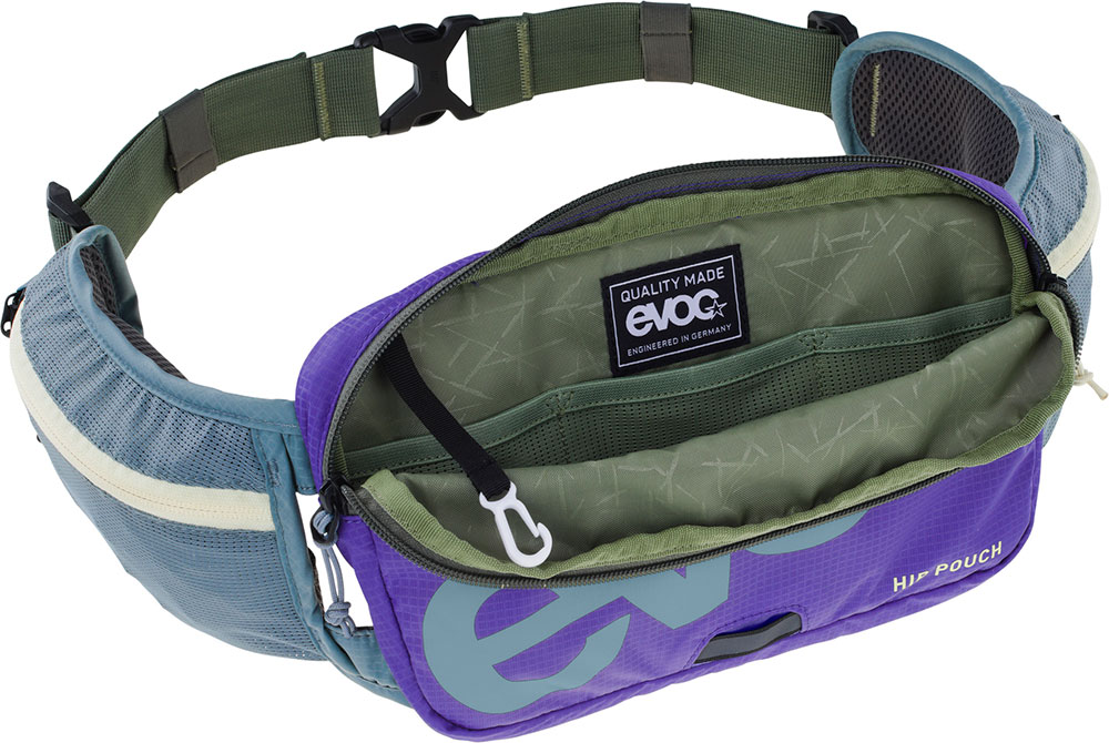 102514139-HIP-POUCH-dt03.jpg