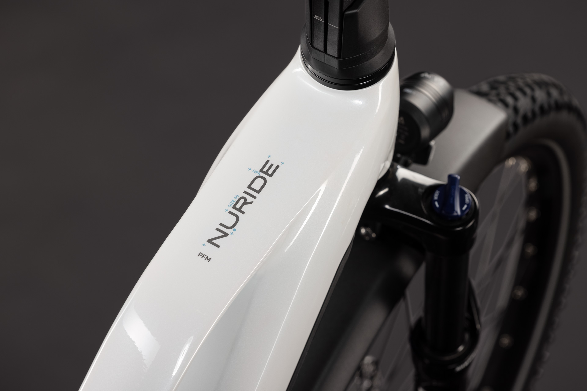 Nuride Hybrid Performance 720 metallicwhite´n´grey Trapeze