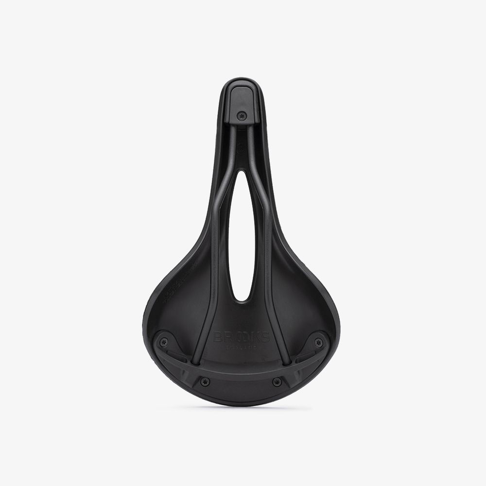 c17_carved_brown_cambium_saddle_bottom.jpg