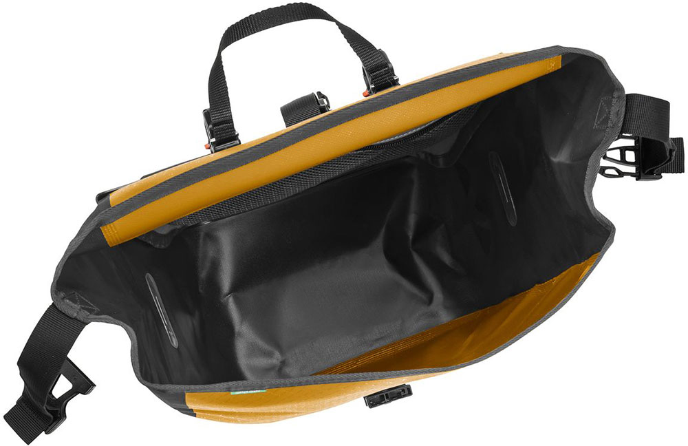 Vaude-Aqua-Front-(rec)-45845_317-(3).jpg