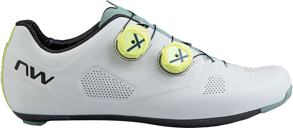 Northwave_80251040 _Revolution_Rennradschuhe (4).jpg