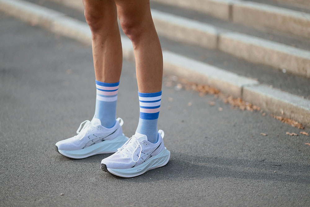 incylence_01050211‌_Merino_Strive_Socken‌  (2).jpg