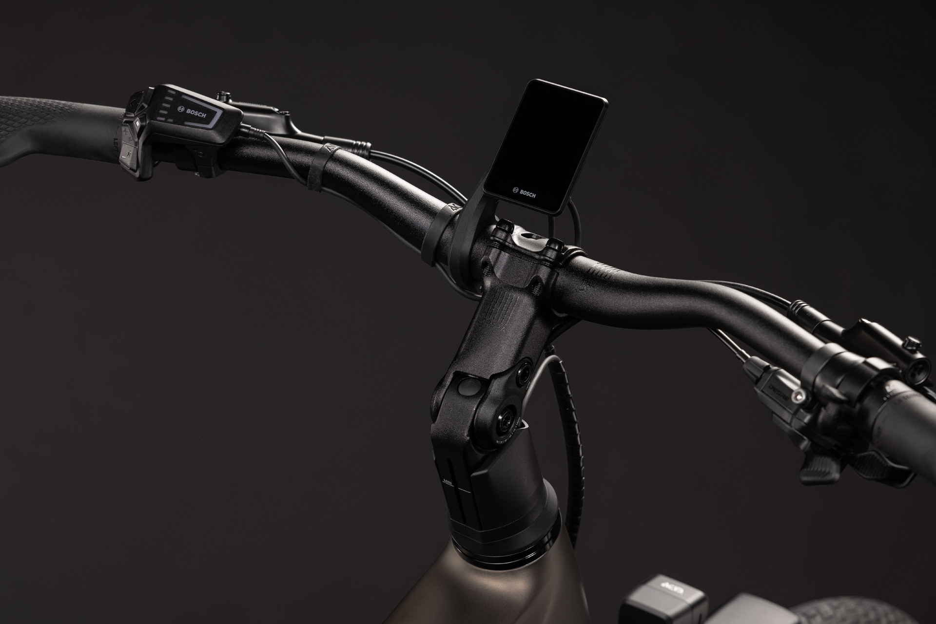 Touring Hybrid Pro 800 metallicumbra´n´black