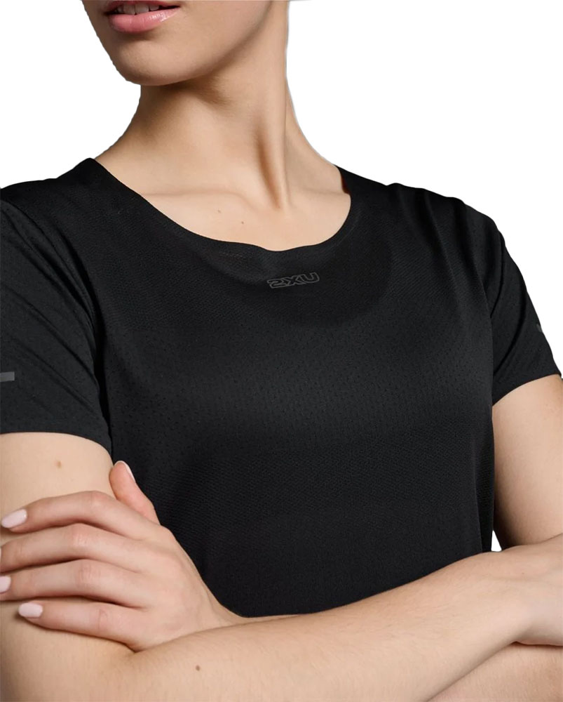 2XU_WR7152A_Light_Speed_Damen_Funktionsshirt (2).jpg