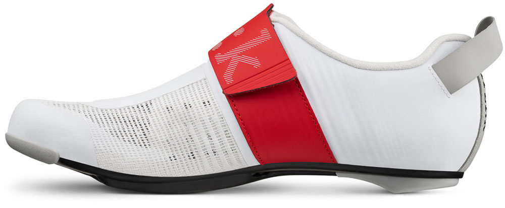 Fizik_Transiro-Hydra-Aero-Carbon-Triathlon-Schuhe_TRR2PAR1K20RB40_4.jpg