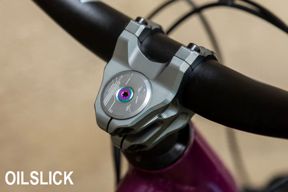 Titan-Schraube M6x30 für Topcap
