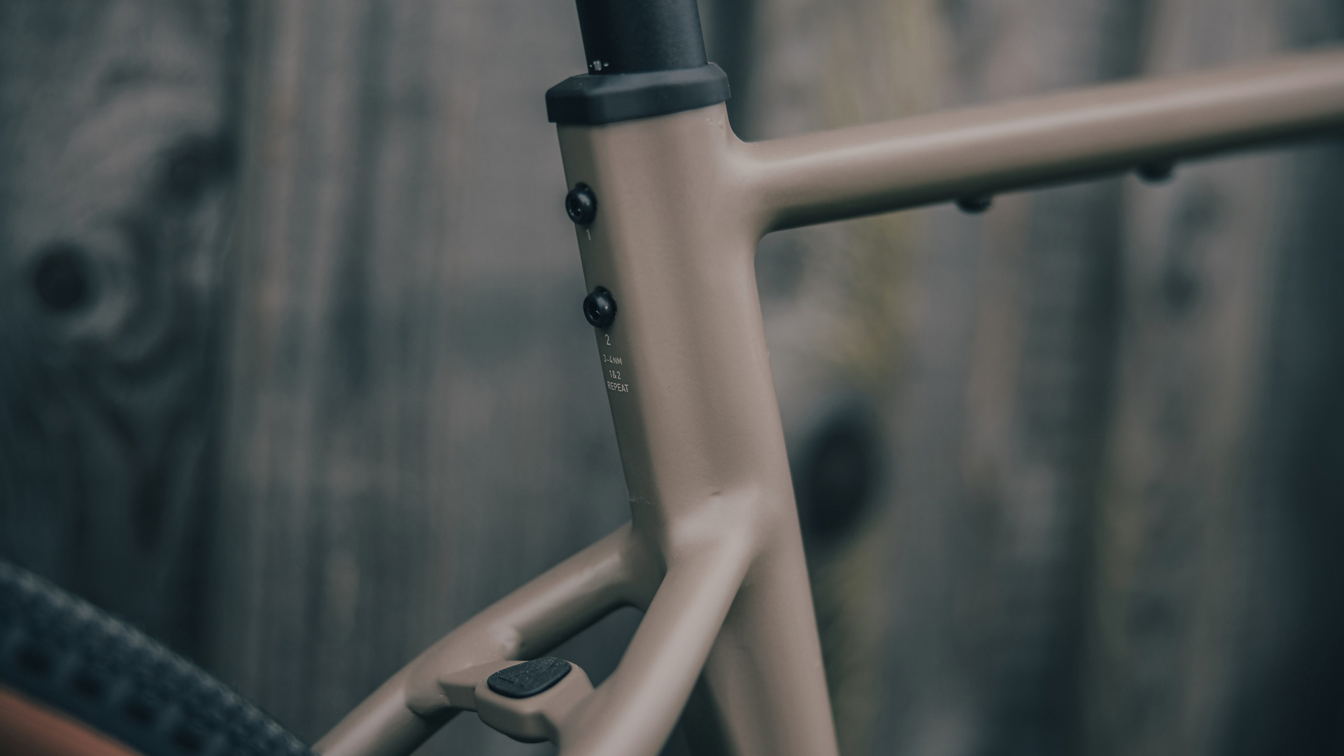 Nuroad ONE wood´n´grey
