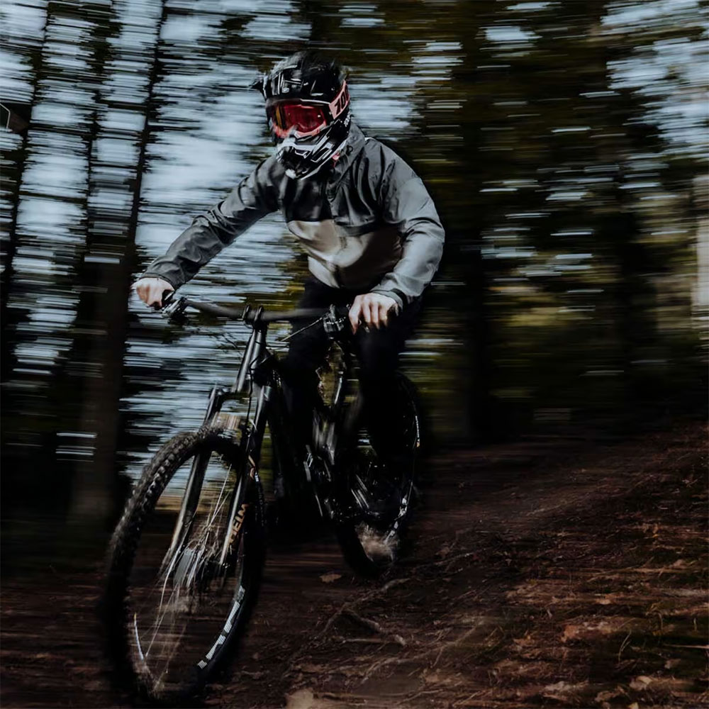 Protective_111018_Space_Age_MTB_Allwetterjacke (1).jpg