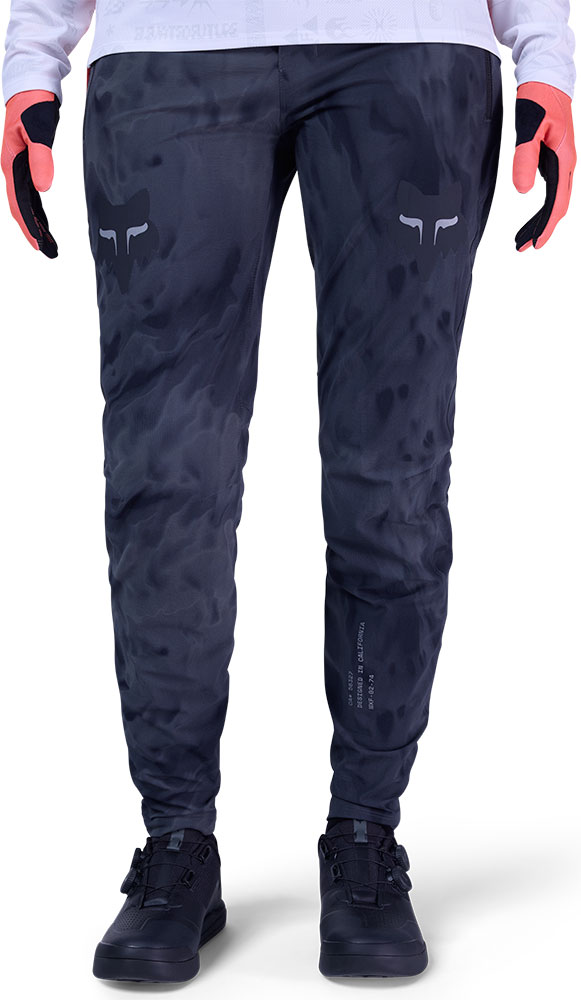 Fox_36559-001_Ranger_Lunar_Damen_MTB_Hose (3).jpg