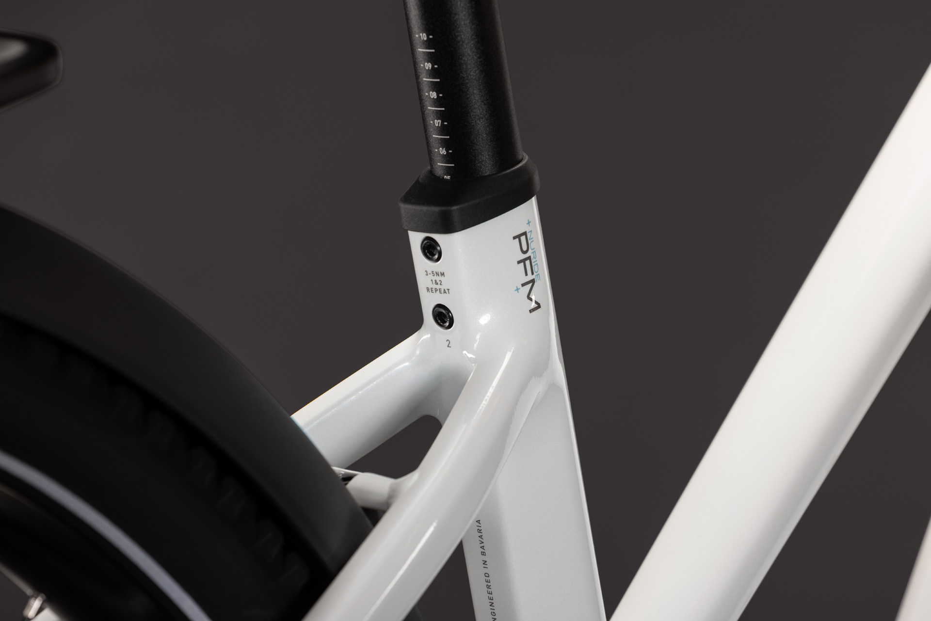 Nuride Hybrid Performance 720 metallicwhite´n´grey Trapeze