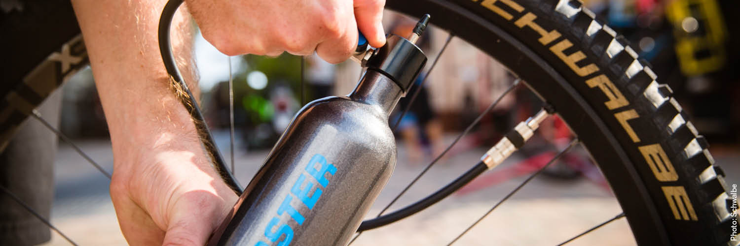 fahrradzubehoer_fahrradpumpe_tubeless-tank.jpg