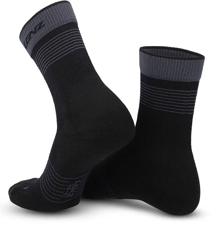 Think About Merino Outdoor 1 - Calcetines de senderismo negros