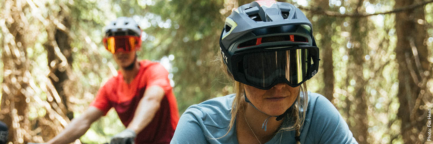 bekleidung_damen_goggles.jpg