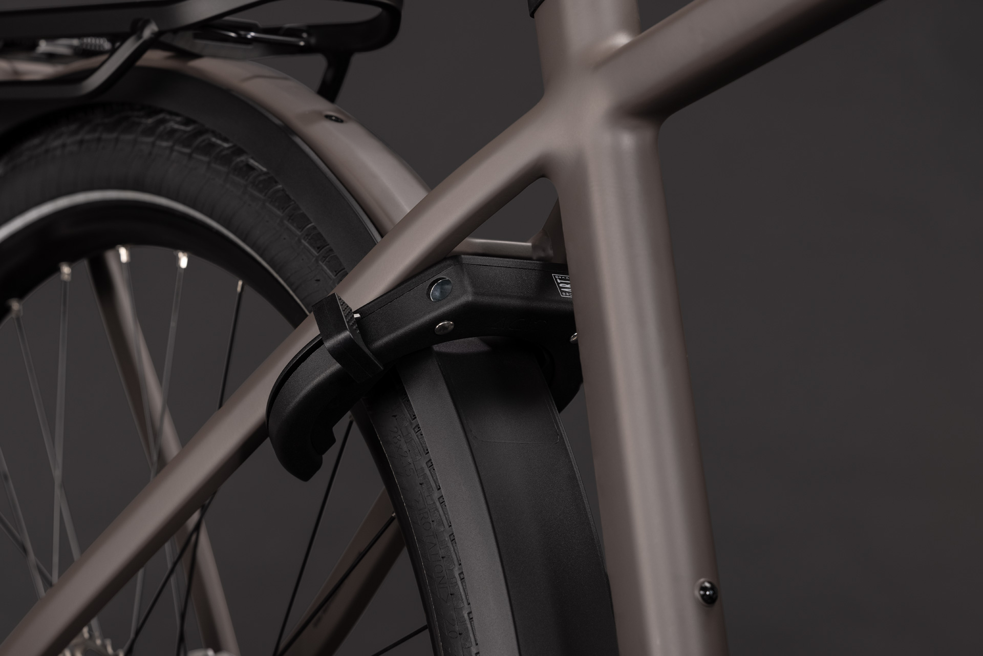 Kathmandu Hybrid ONE 800 cedar´n´chrome