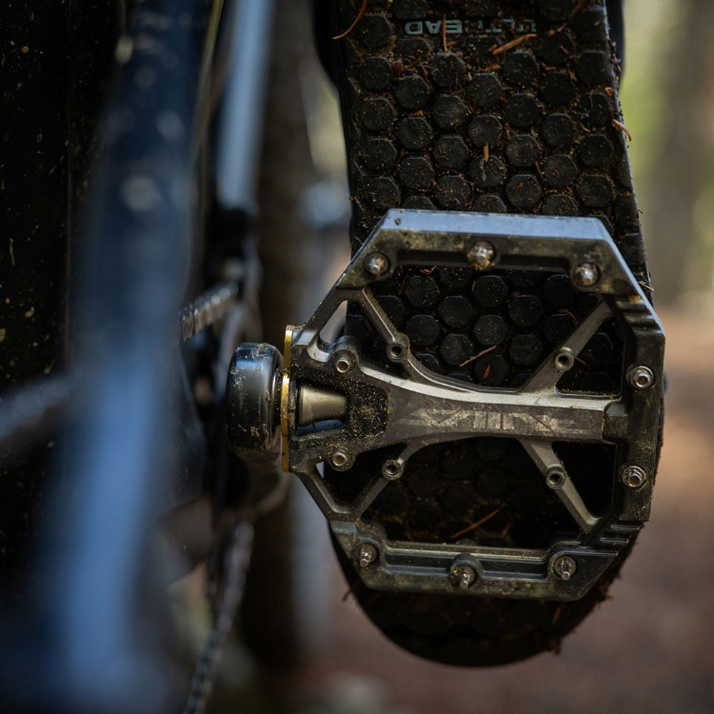 SAINT PD-G8040 Platform Pedals