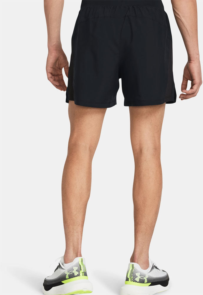 UnderArmour_1382617-001_Launch5Short_Laufshorts_ (4).jpg