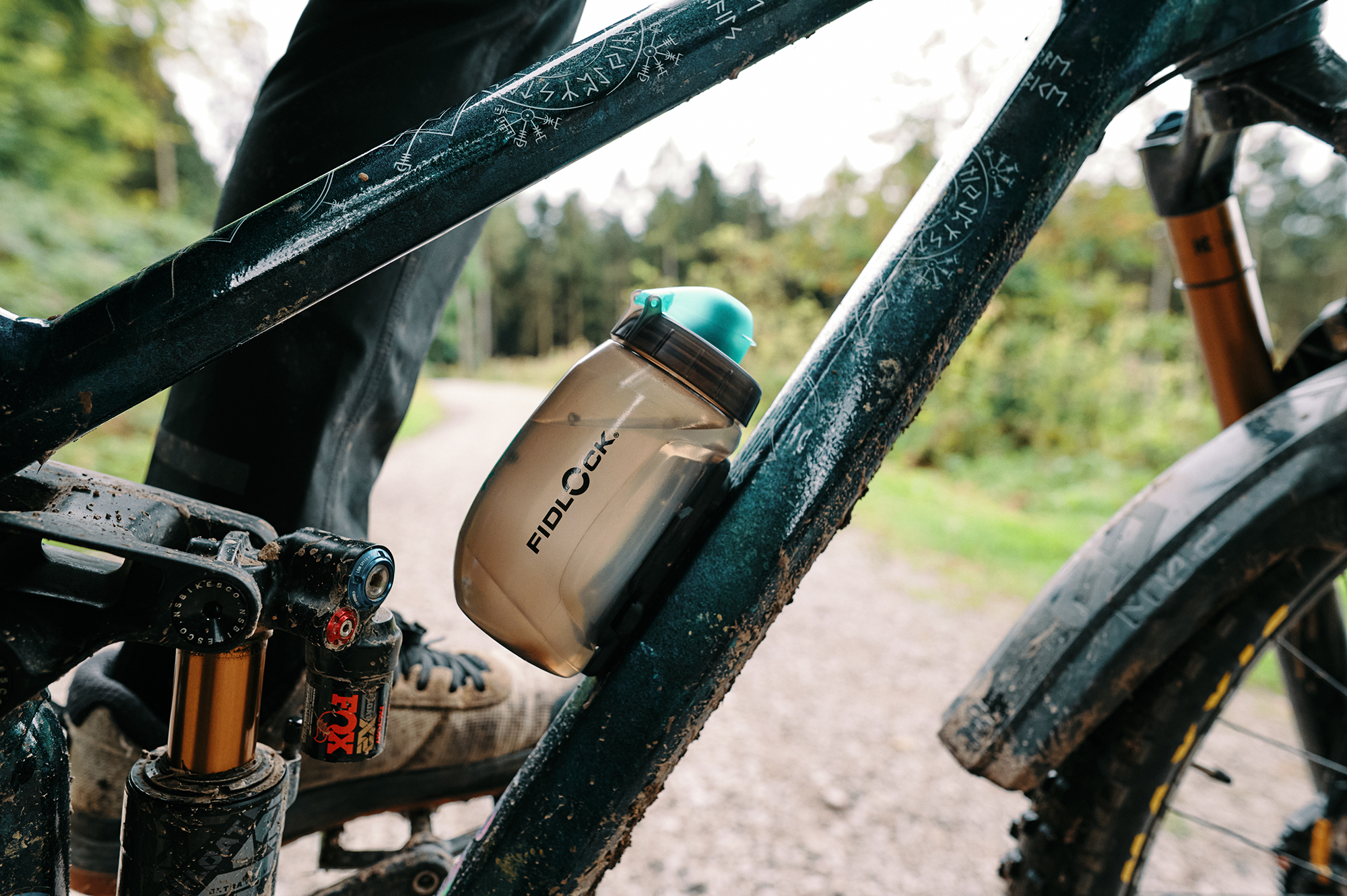 Fidlock AB-09611(TBL) 20152621 TWIST Bottle 450 antibacterial + Bike Base  (38).jpg