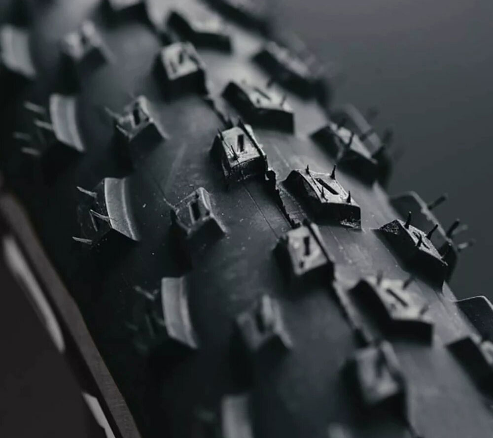 Barzo-XC-Trail-29-TLR-Graphene-2.0-Faltreifen-(3).jpg