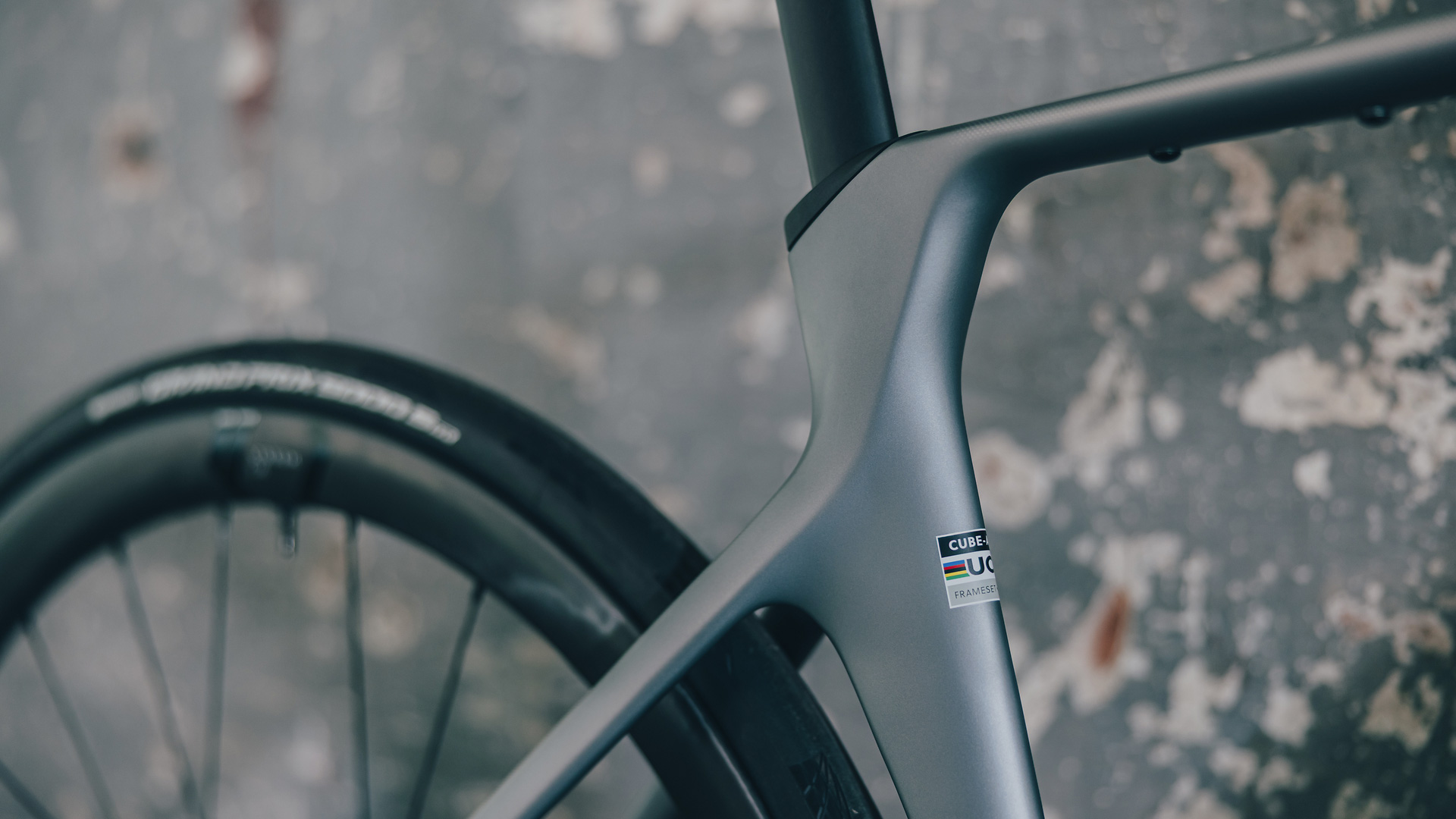 Agree C:62 SLX slate grey and chrome