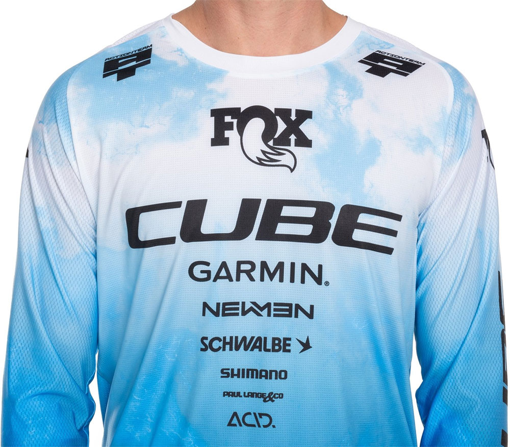 Cube_11904_X_Actionteam_MTB_Langarmtrikot (2).jpg