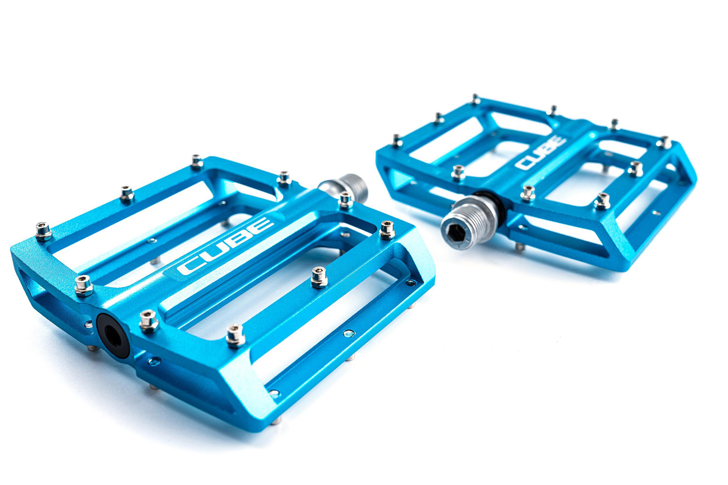 Cube-All-Mountain-Plattformpedale-blue-#14162_b.jpg