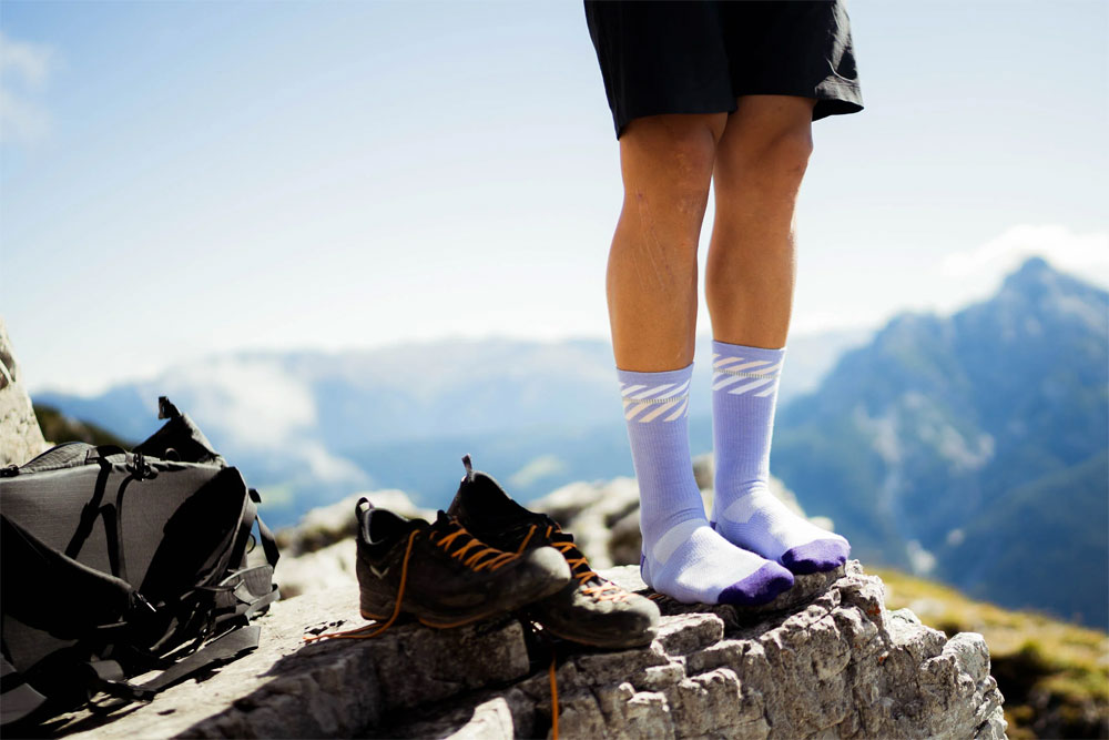 incylence-hiking-socks-merino-light-high-cut-lanes-purple-light-pink-4.jpg