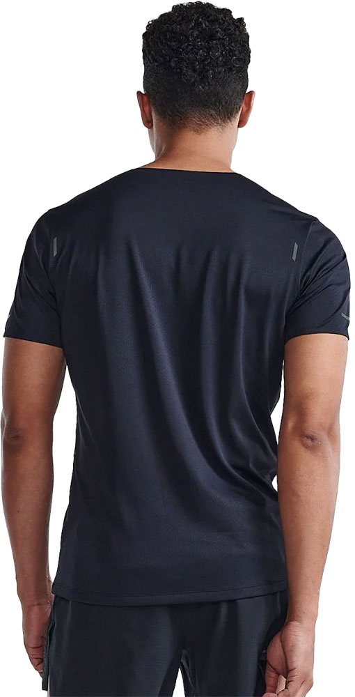 2XU_MR7150A_Light_Speed_Funktionsshirt (3).jpg
