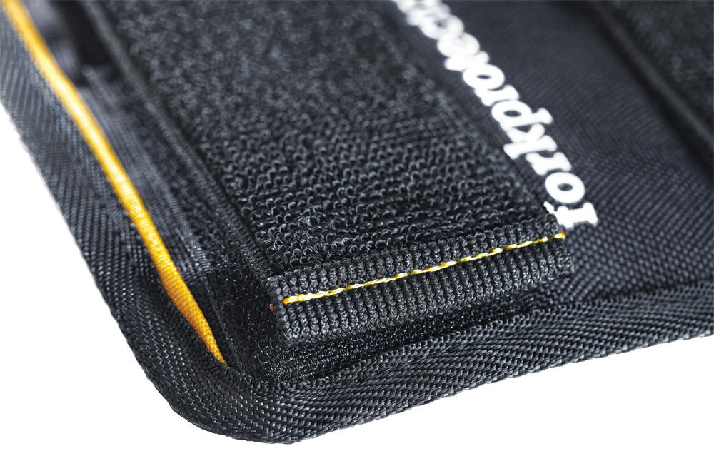 dirtlej_protecors_detail.jpg