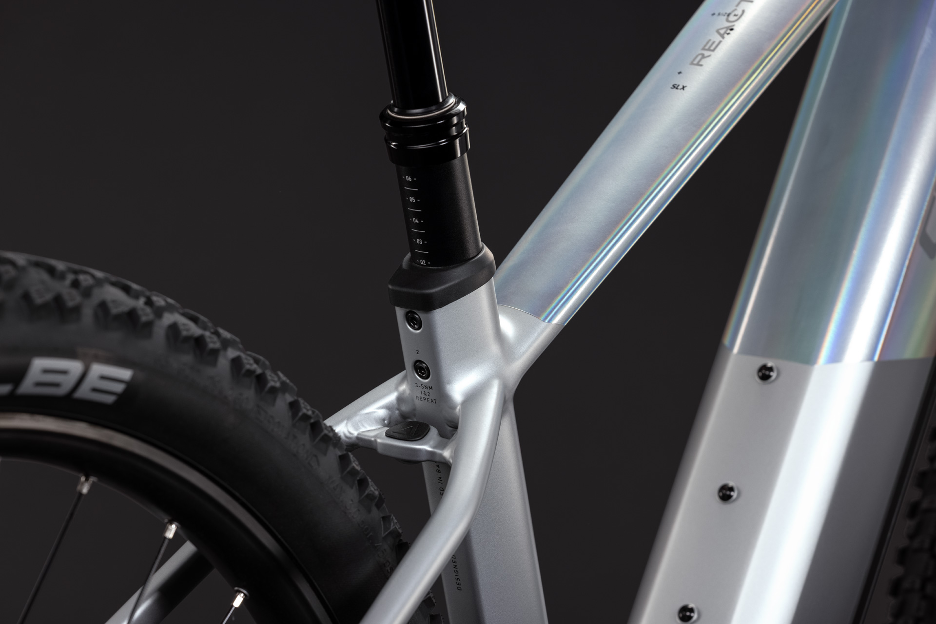 Reaction Hybrid SLX 800 platinum´n´reflex