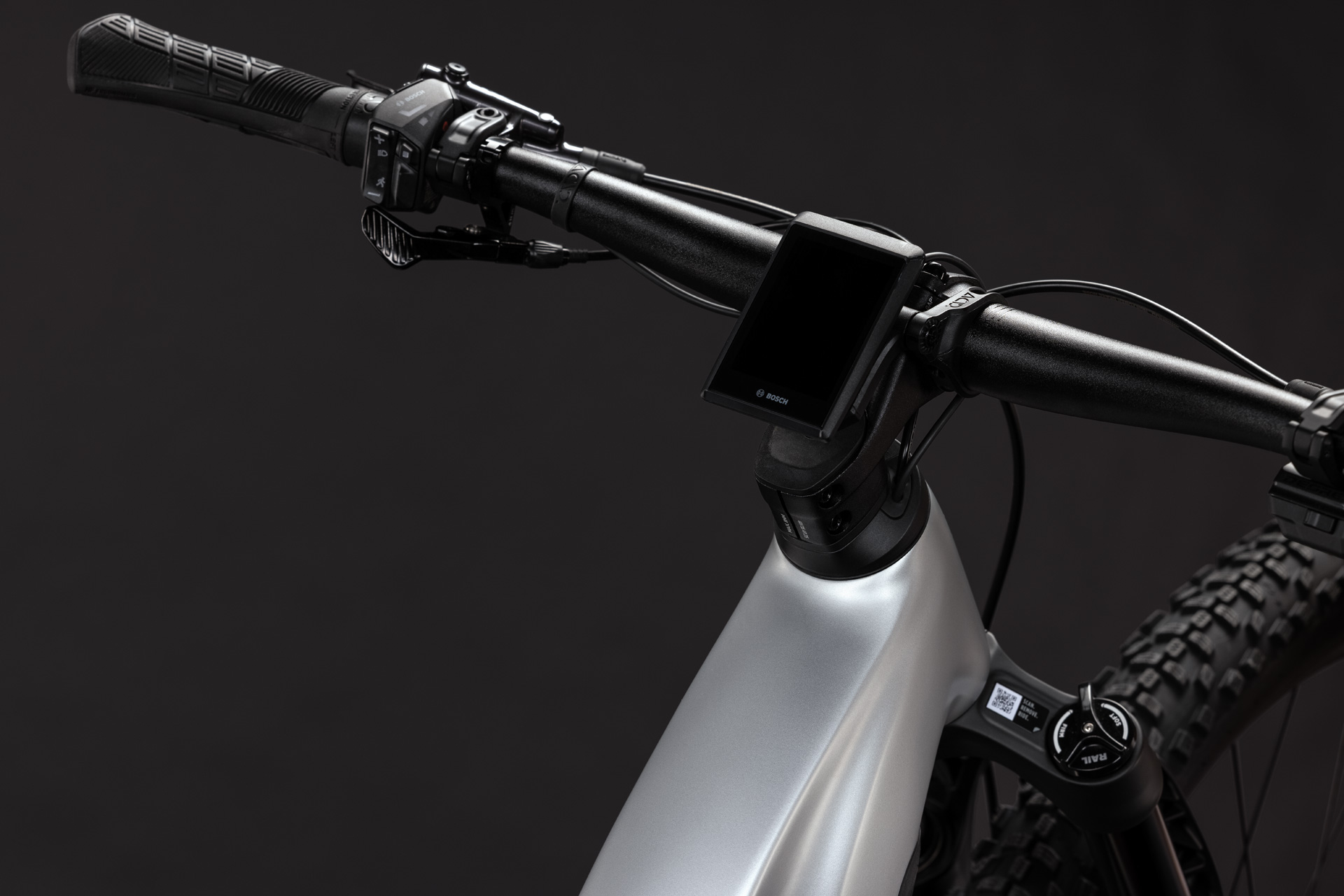 Reaction Hybrid SLX 800 platinum´n´reflex