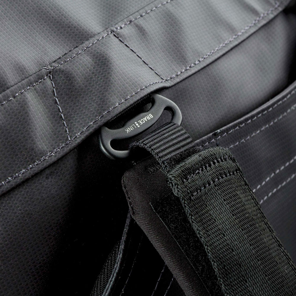 Evoc-Duffle-Bag-401221123-(8).jpg