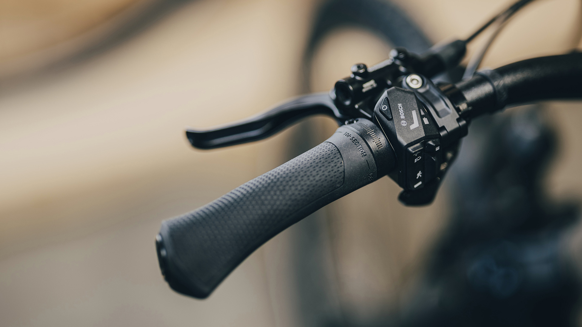 Nuride Hybrid ONE11 HPC SLX 800 goldenbrown´n´black