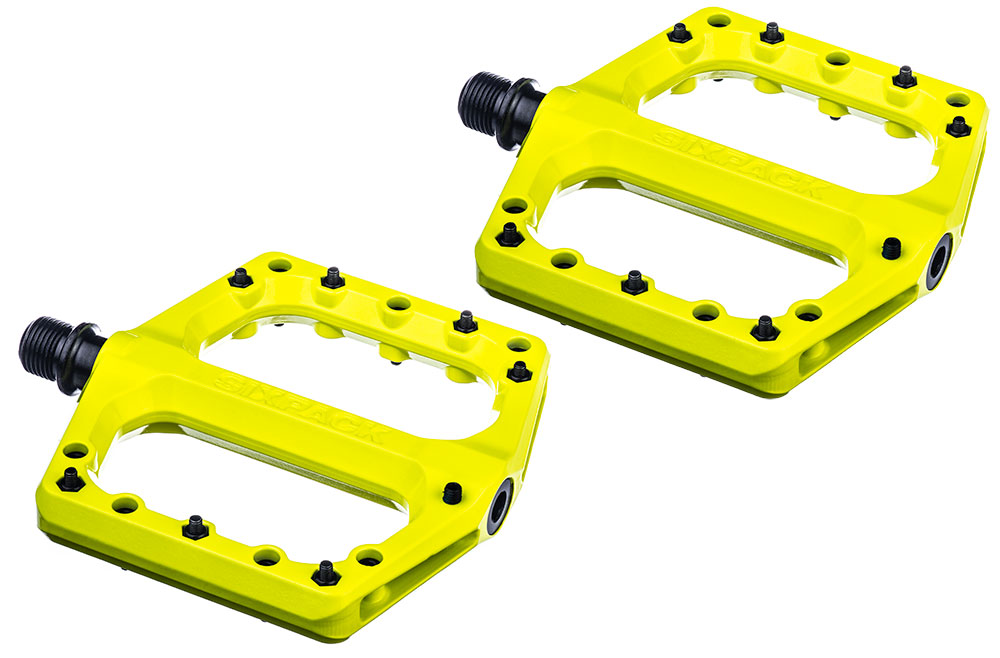 712005_sixpack_pedal_menace_3.0_yellow_01.jpg