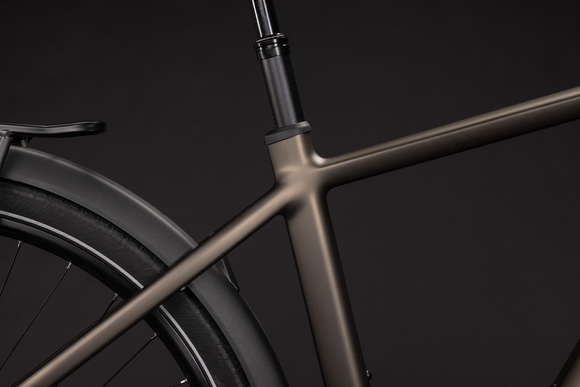 Touring Hybrid Pro 800 metallicumbra´n´black