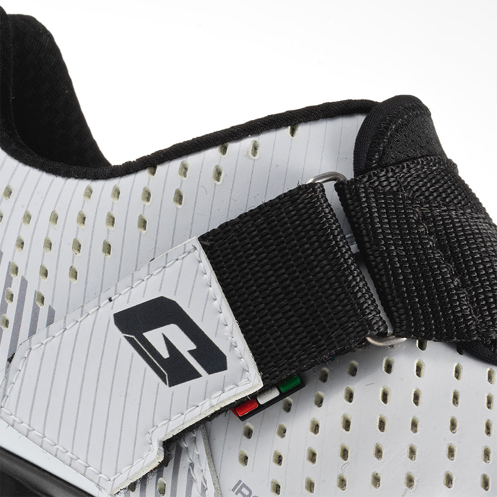 Gaerne_Carbon-GIron-Triathlon-Schuhe_3675-004_6.jpg