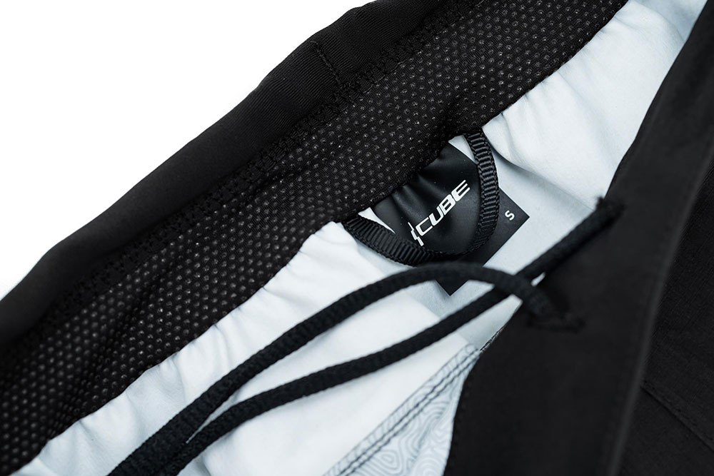 Cube-Blackline-Regenhose-12215 (7).jpg