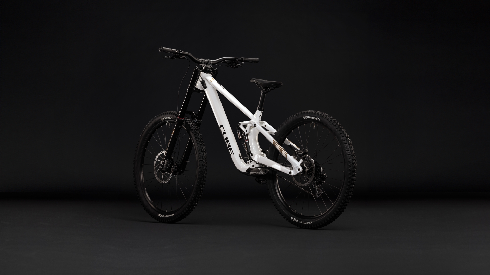 TWO15 Race powdergold´n´black