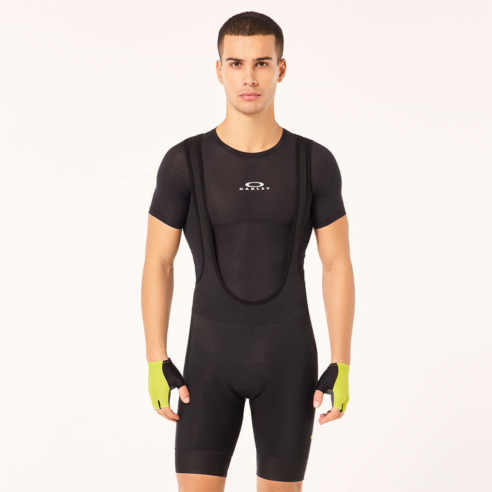 Oakley_Endurance-Base-Layer_FOA405477 02E_ (8).jpg
