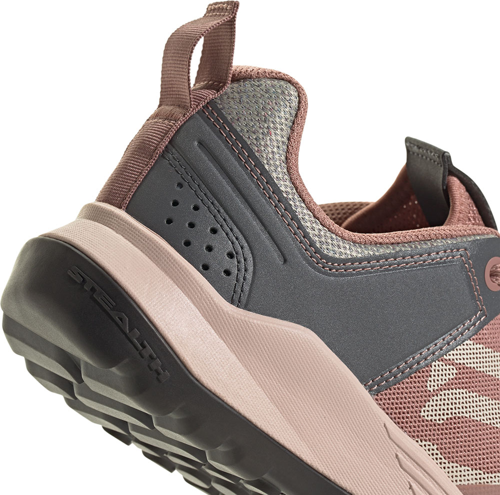 FiveTen_IH0813_Trailcross_XT_Damen_MTB_Schuhe (2).jpg