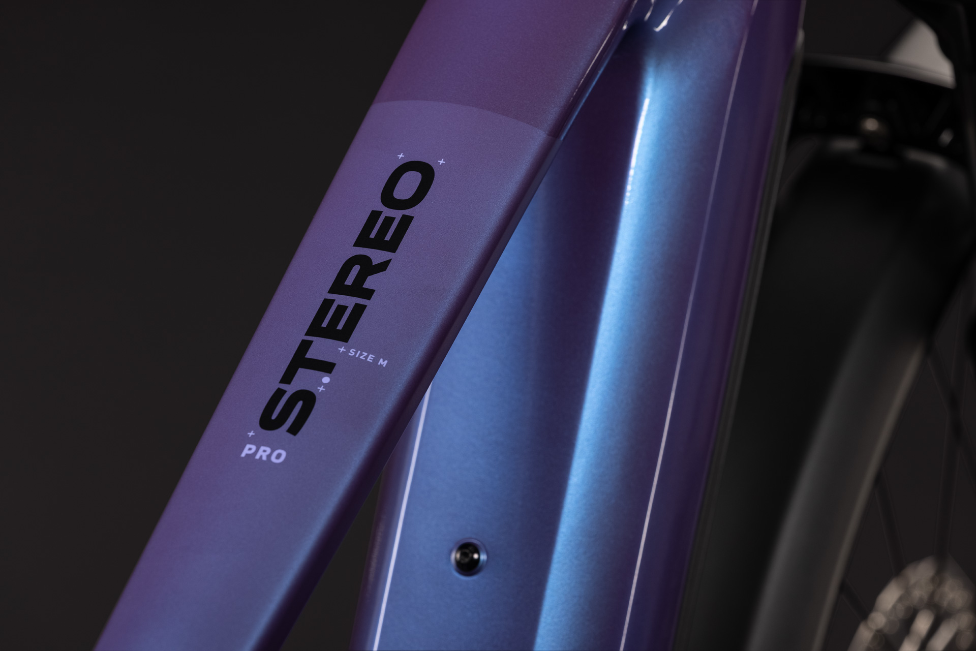 Stereo Hybrid ONE44 Pro 800 FE blueiris´n´purple