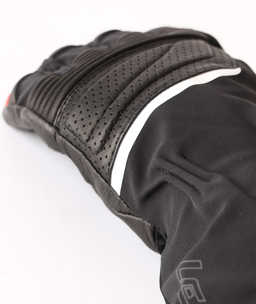 Lenz_Heat-Glove-6-beheizbare-Handschuhe_1200 10_5.jpg