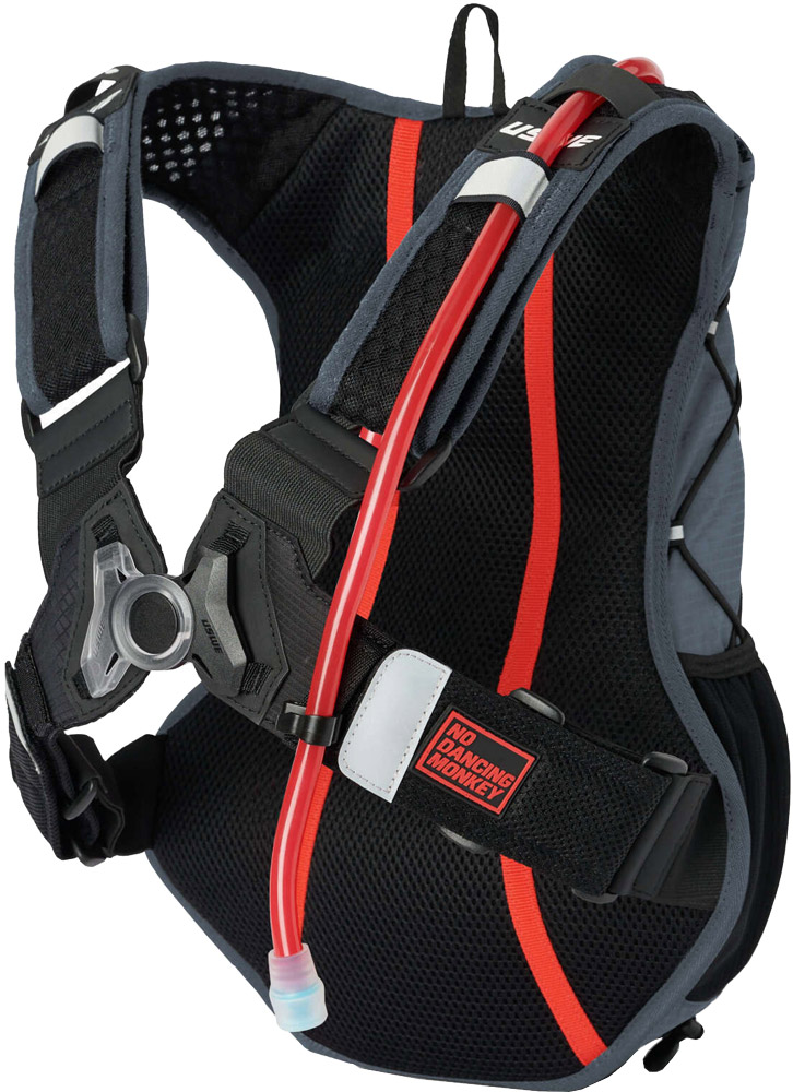 210076047-Outlander-10L-Hydration-Pack-Trinkrucksack(2).jpg