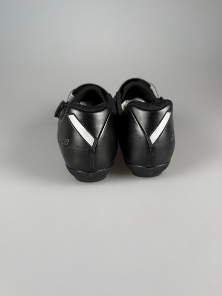B-WARE / SH-RC302 Schwarz - Rennradschuhe breit 44