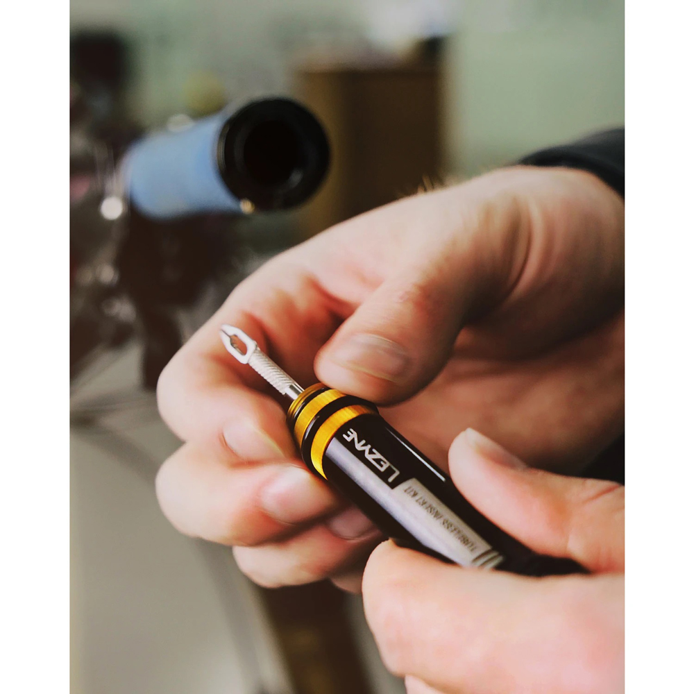 Tubeless_Insert_R1_1500_1800x1800.jpg